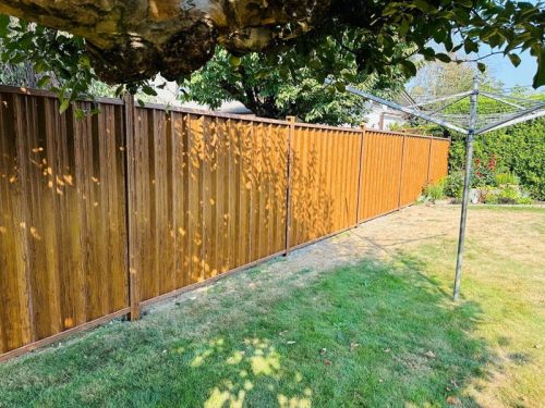 Kelowna Fencing Contractor – Residential & Commercial