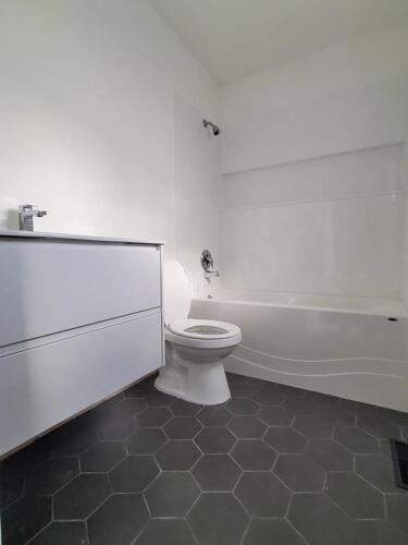 bathroom-after-s3 004